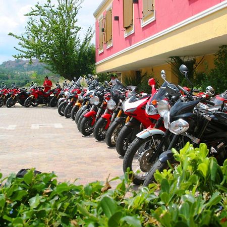 Hotel La Meridiana Urbino Buitenkant foto