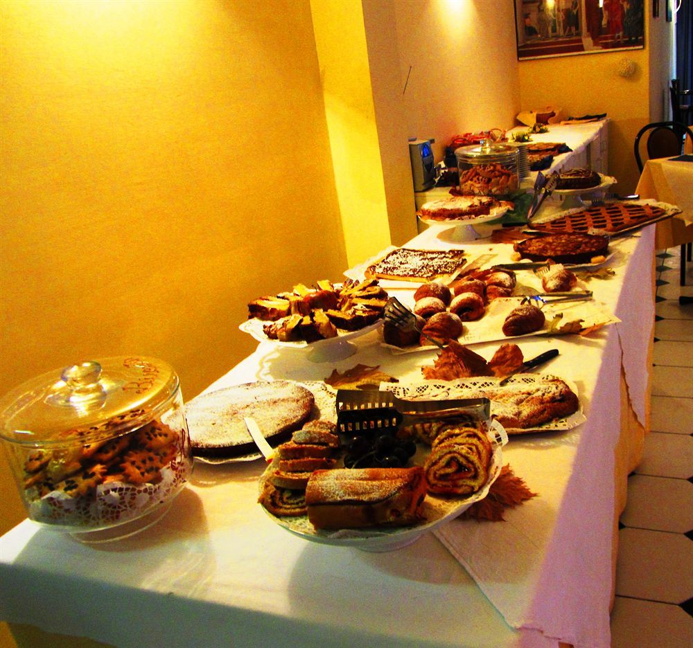 Hotel La Meridiana Urbino Buitenkant foto