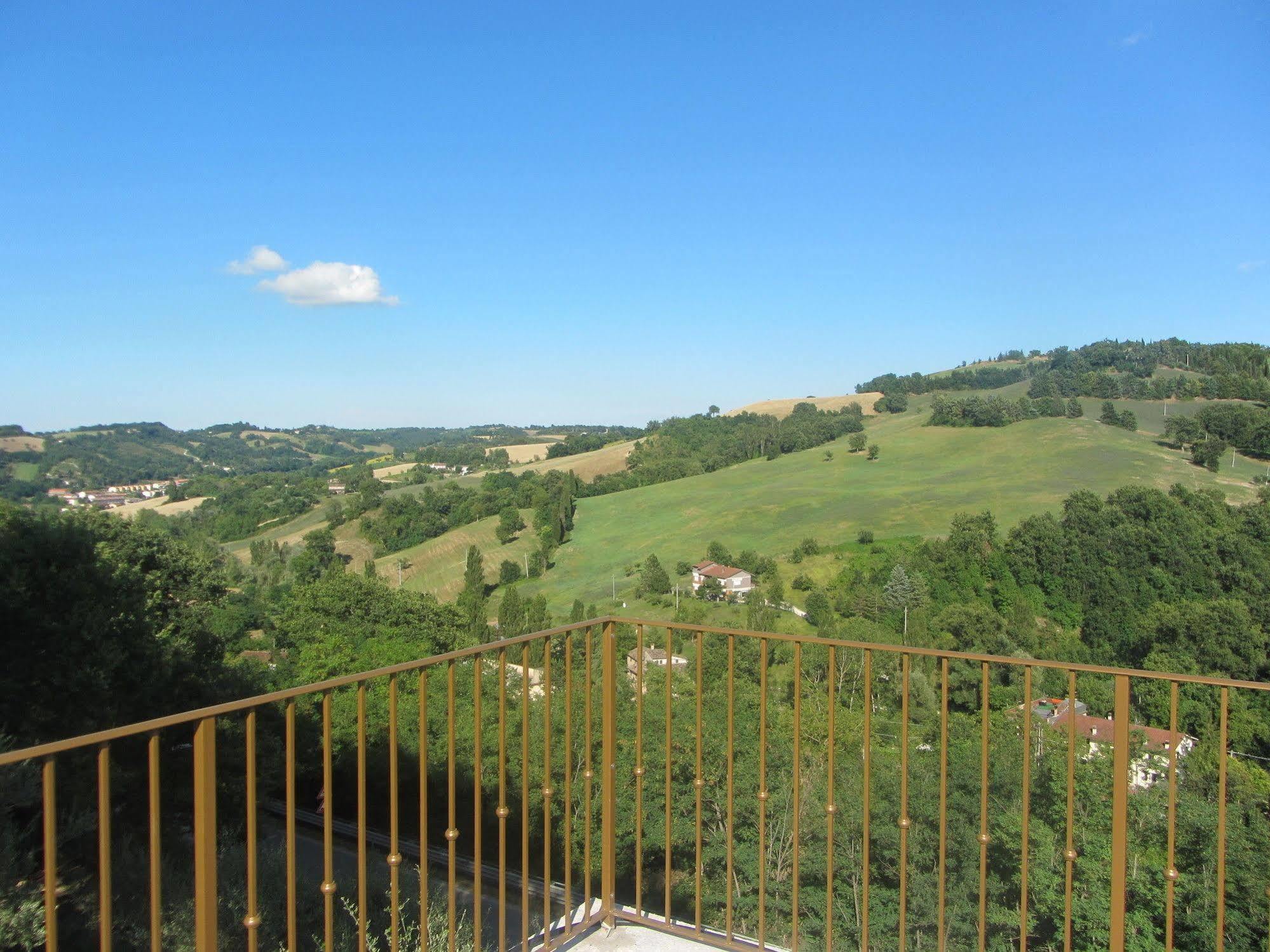 Hotel La Meridiana Urbino Buitenkant foto